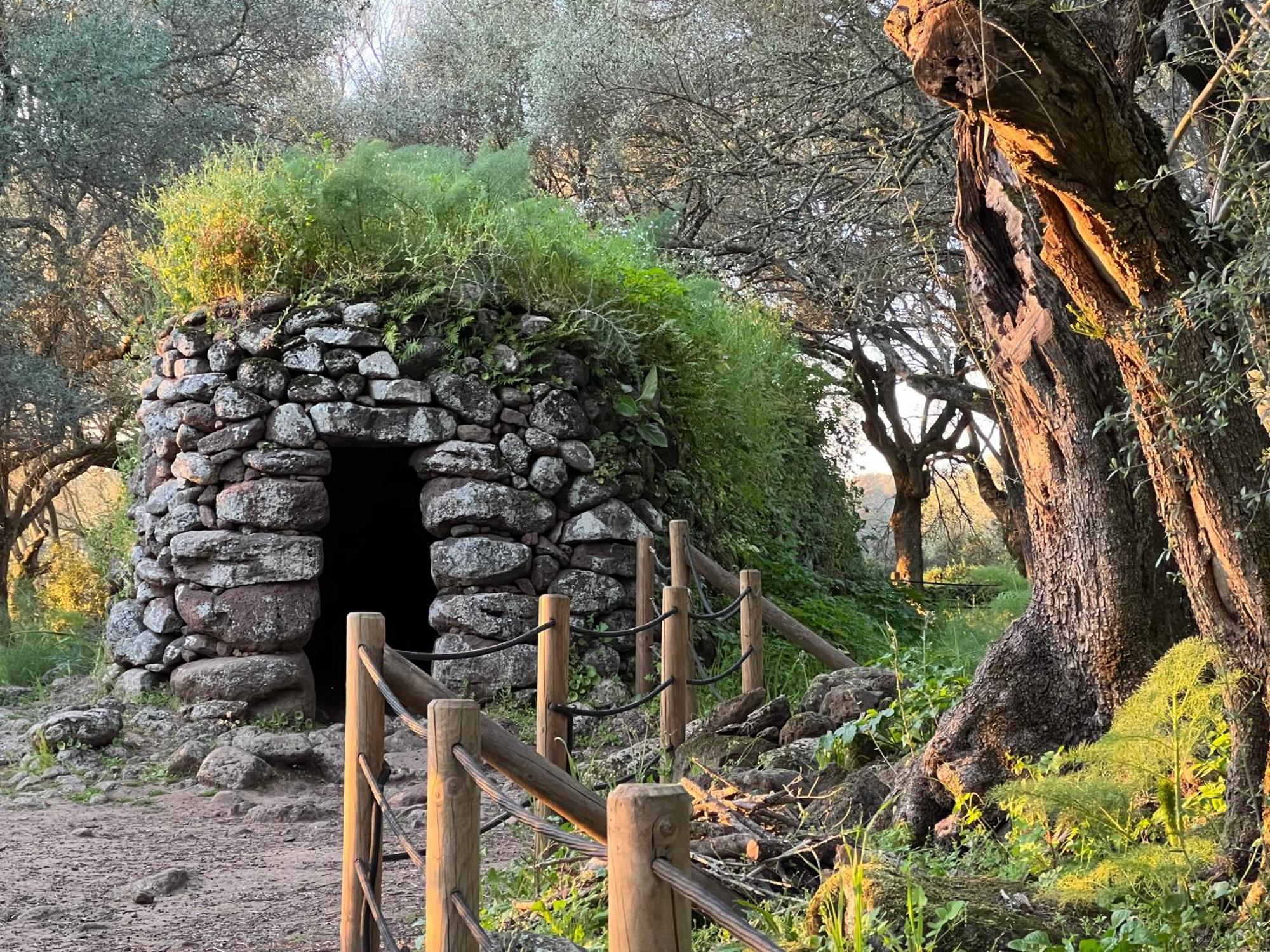 Muristene Pozzo Santa Cristina Paulilatino Esterno foto